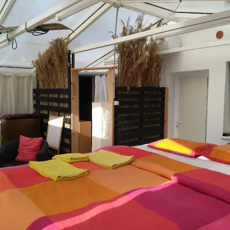 Tente de luxe Greenhouse Just 15 Min From The Old Town Bratislava